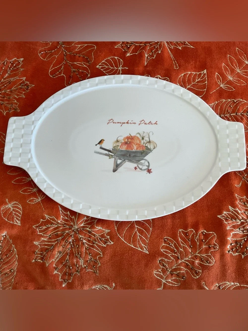 NWOT Grace Pumpkin Patch Lidded Oval Casserole Baker in White & Brown Gingham